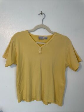 Vintage Hasting & Smith Yellow cotton Henley Knit Top V-Neck Short Sleeve Petite